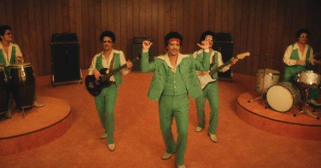 Música nova para o fim de semana: o regresso de Bruno Mars, a maquilhagem de Morrissey e a estreia dos Bandidos do Cante