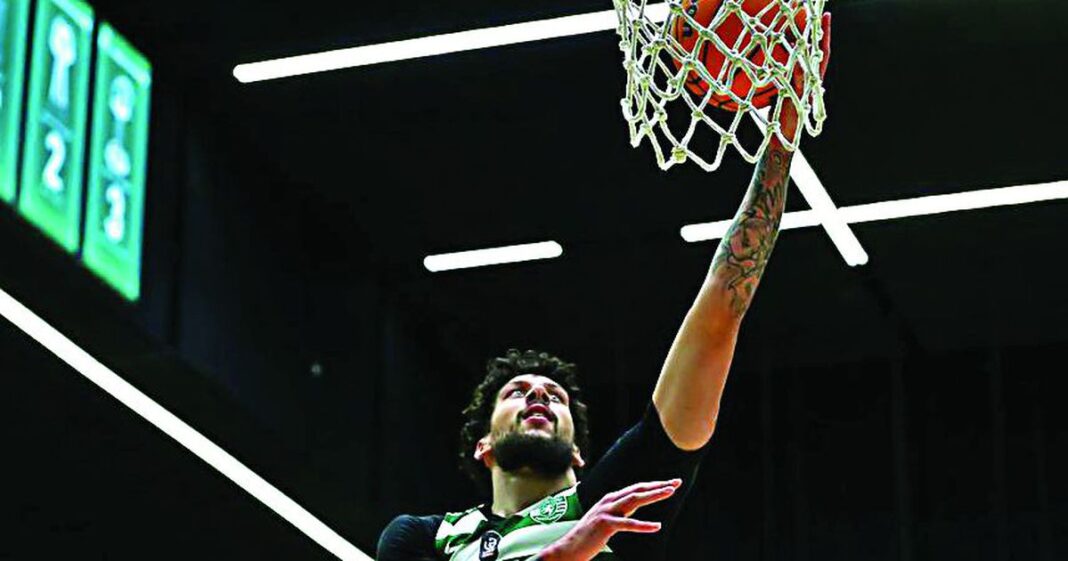 Barrigada de ‘papa’ Johns