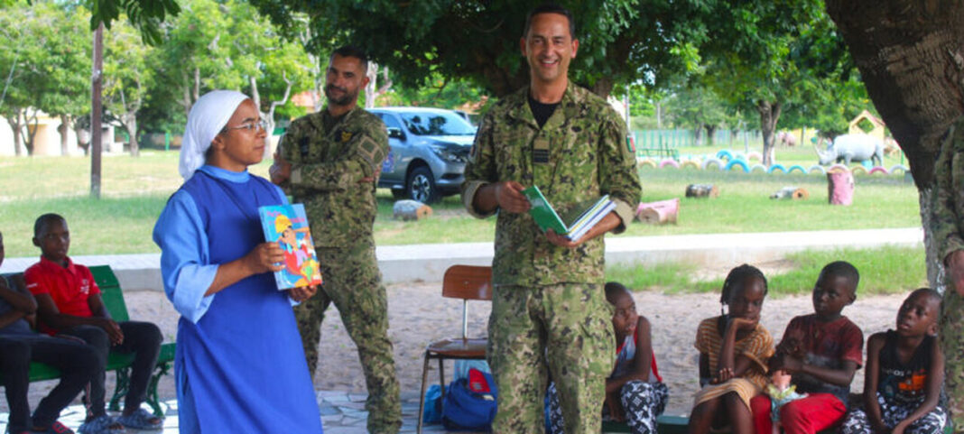 EUMAM MOZ oferece material escolar ao Centro de Acolhimento Missão de São Roque