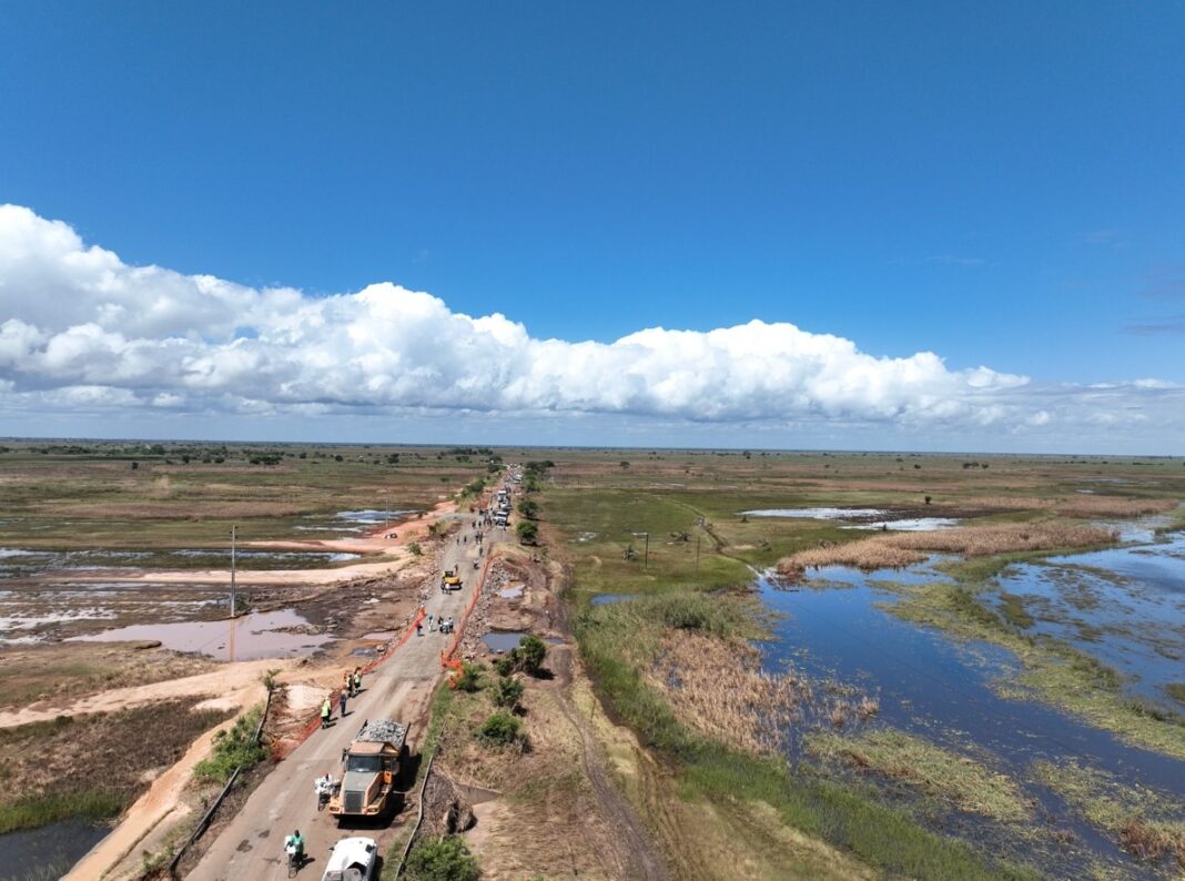 Reposta a circulação na Estrada N1 entre 3 de Fevereiro e Incoluane, província de Maputo – Rádio Moçambique