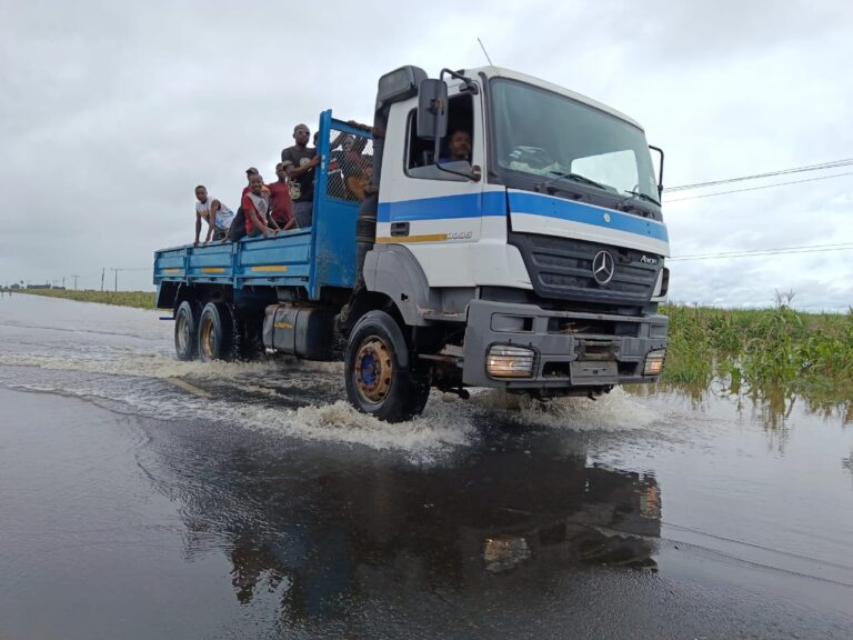 Resgatadas 40 pessoas em Xinavane