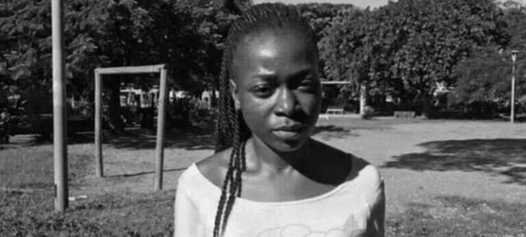 Chissano lamenta morte de Rosita, a menina que nasceu numa árvore em Chibuto – Rádio Moçambique