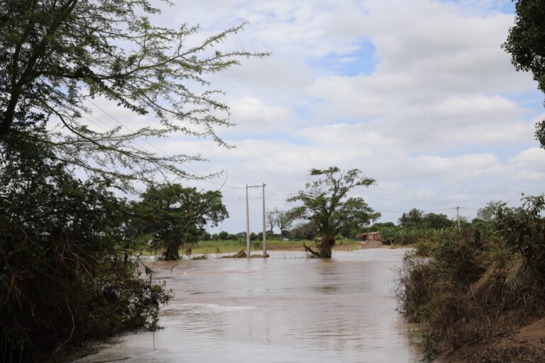 Cheias causam prejuízos de 313 milhões de meticais e deixam cerca de 150 mil clientes da EDM sem energia