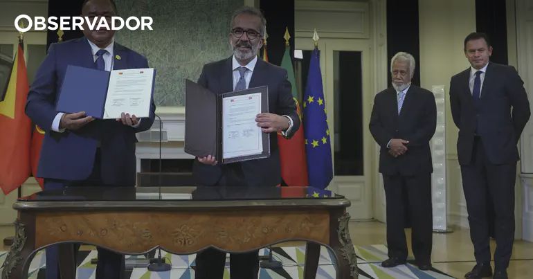 Ministro dos Negócios Estrangeiros timorense em Lisboa para discutir presidência da CPLP e Guiné-Bissau