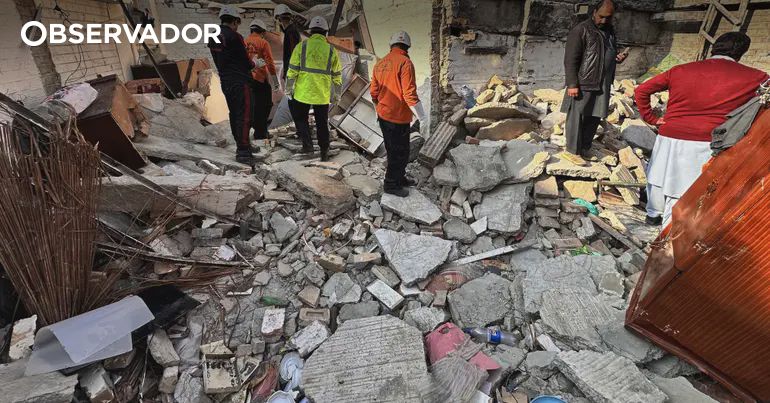 Explosão de botija de gás causa oito mortos num casamento no Paquistão