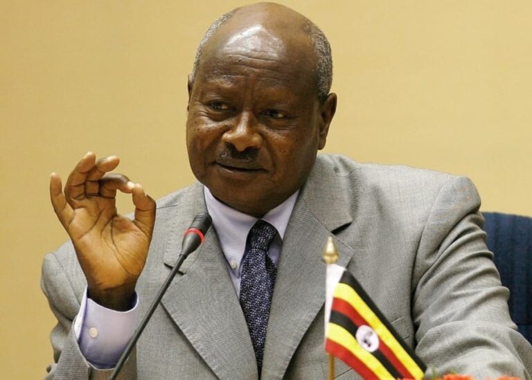 PR felicita homólogo do Uganda, Yoweri Museveni, pela renovação do mandato – Rádio Moçambique