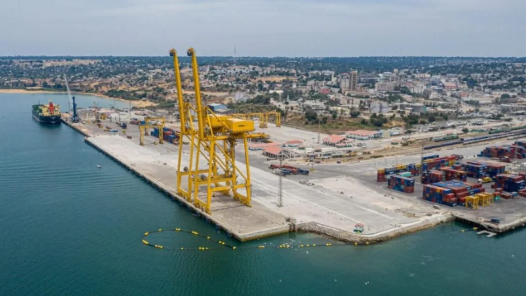 Moçambique abre o Porto de Nacala a investidores