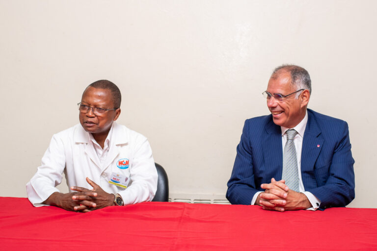 Millennium bim Entrega Unidade de Cuidados Intensivos Pediátricos Reabilitada no Hospital Central de Maputo