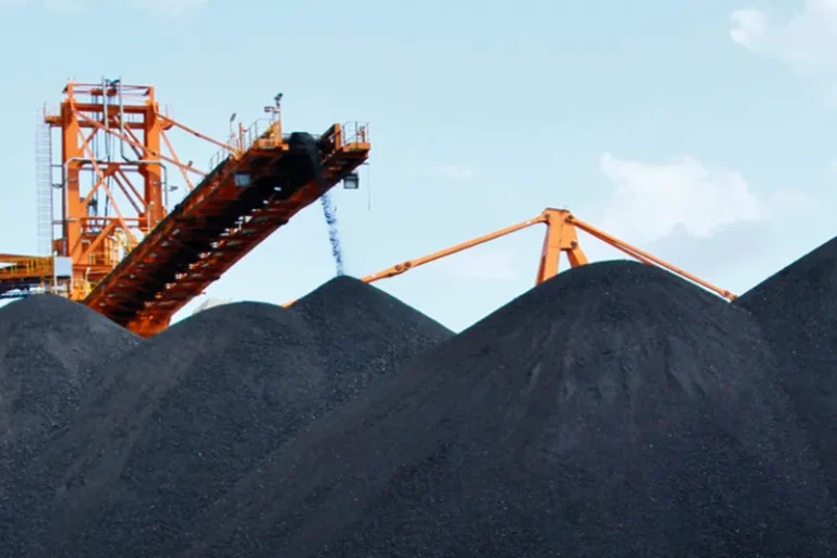 Indústria extractiva: Moçambique perdeu mais de 2,3 mil milhões de dólares devido a sub-facturação – SAVANA