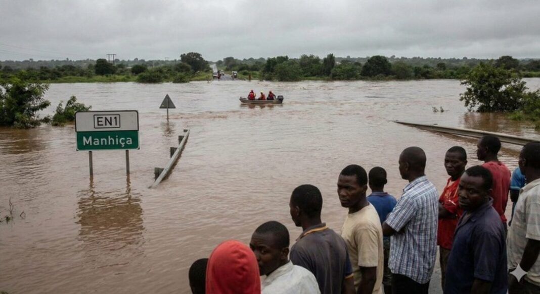 Presidente da Rotary Club promete apoio humanitário para vítimas das cheias e inundações