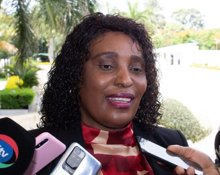 Governo admite que muitas escolas continuam sem condições para o arranque do ano lectivo