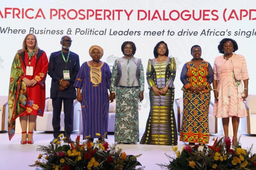 Primeira-Dama de Angola defende integração económica inclusiva em conferência africana – PlatinaLine