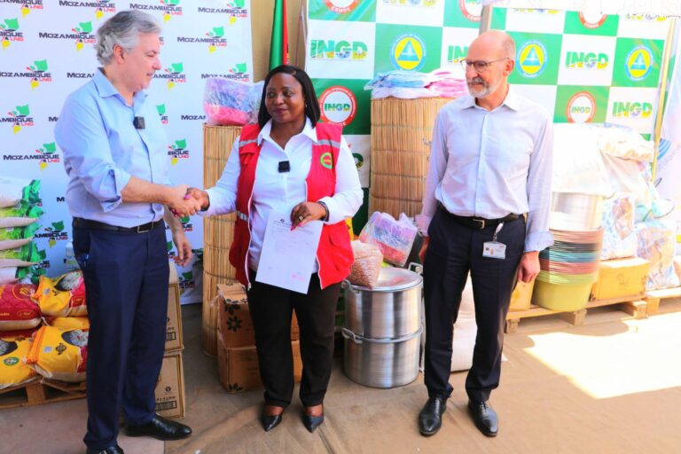 INGD recebe 90 toneladas de alimentos e 100 mil kits sanitários para vítimas de cheias – Rádio Moçambique